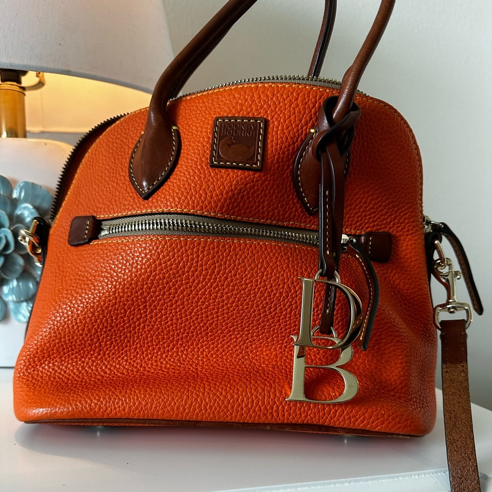 Dooney and Bourke domed Satchel.